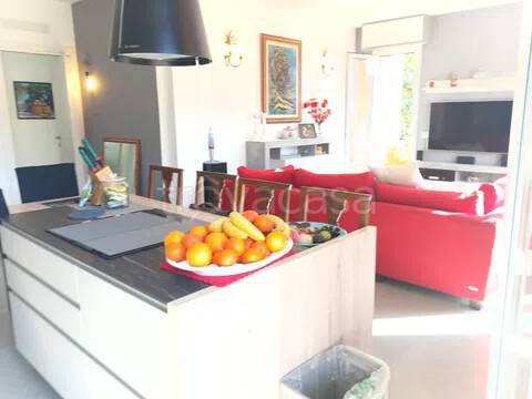 appartamento in vendita a Pietrasanta in zona Osterietta