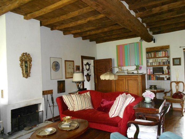 casa indipendente in vendita a Pietrasanta in zona Capriglia