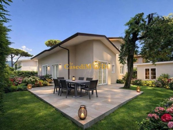 casa indipendente in vendita a Pietrasanta in zona Marina di Pietrasanta
