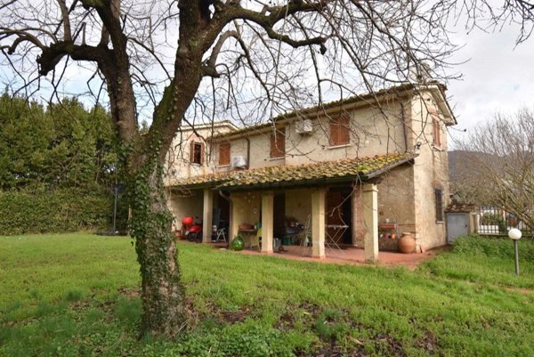 casale in vendita a Pietrasanta in zona Strettoia