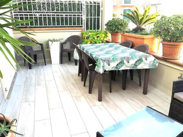 appartamento in vendita a Pietrasanta in zona Vignone