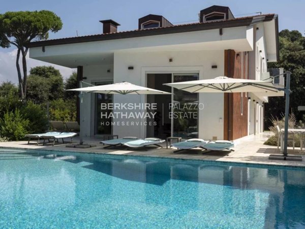 casa indipendente in vendita a Pietrasanta in zona Capezzano Monte
