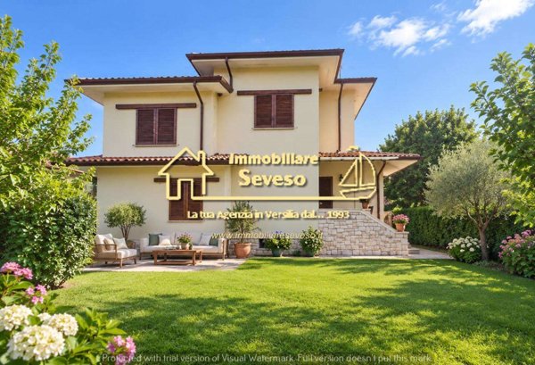 casa indipendente in vendita a Pietrasanta