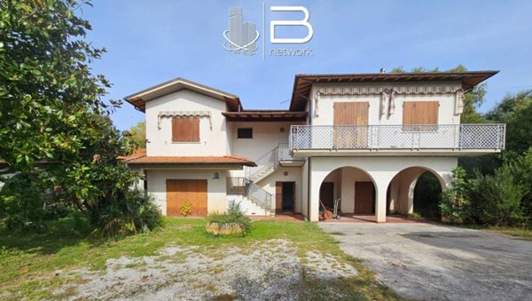 casa indipendente in vendita a Pietrasanta