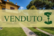 casa indipendente in vendita a Pietrasanta in zona Tonfano