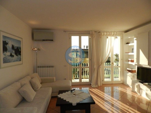 appartamento in vendita a Pietrasanta in zona Marina di Pietrasanta