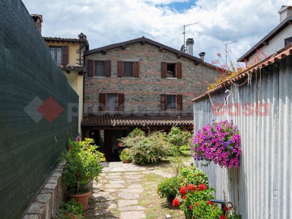 casa indipendente in vendita a Pieve Fosciana