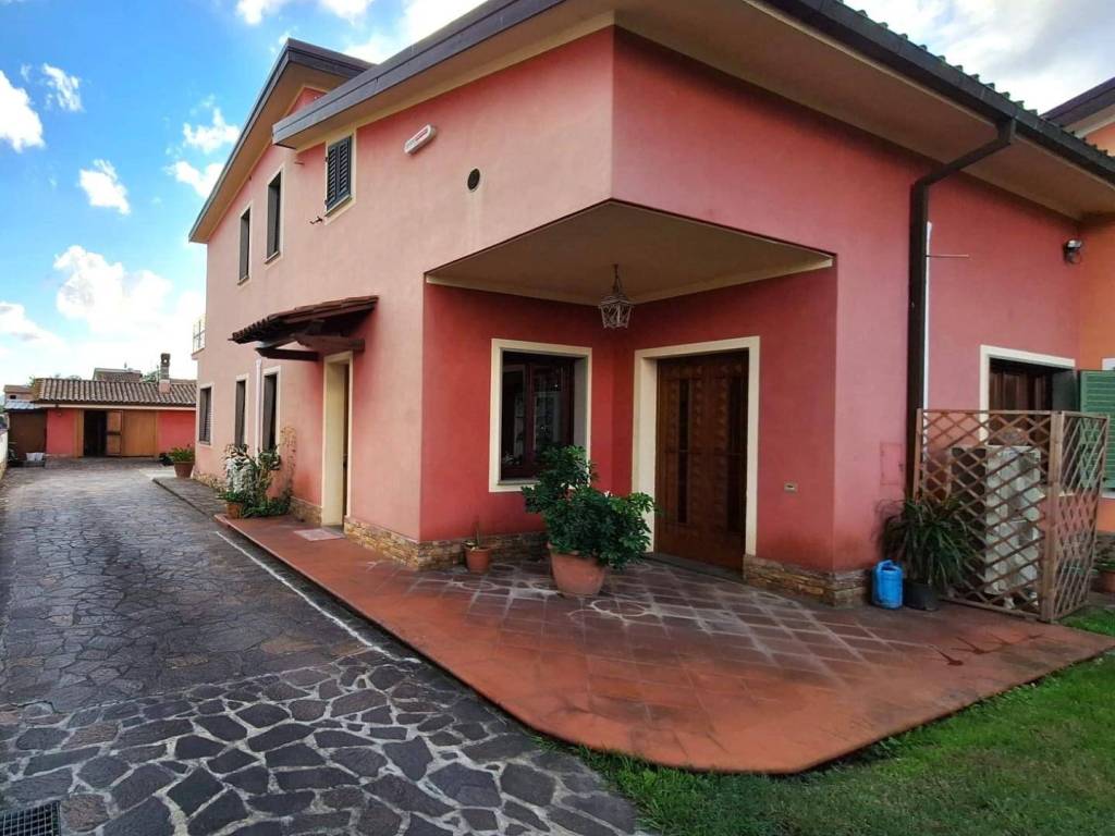 casa indipendente in vendita a Porcari