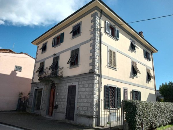 casa indipendente in vendita a Porcari