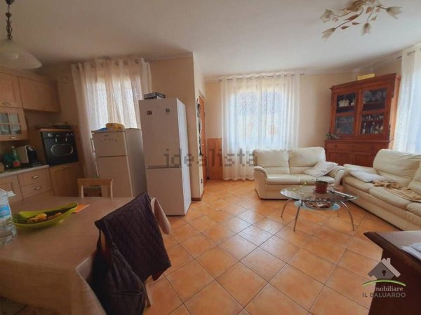 appartamento in vendita a Porcari in zona Rughi