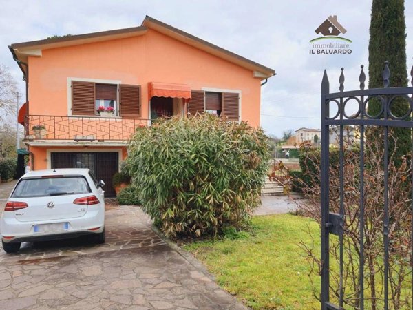 casa indipendente in vendita a Porcari in zona Rughi