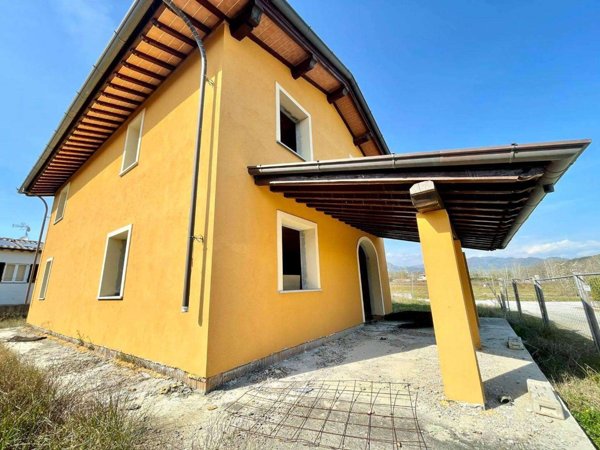 casa indipendente in vendita a Porcari