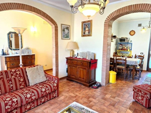 casa indipendente in vendita a Porcari