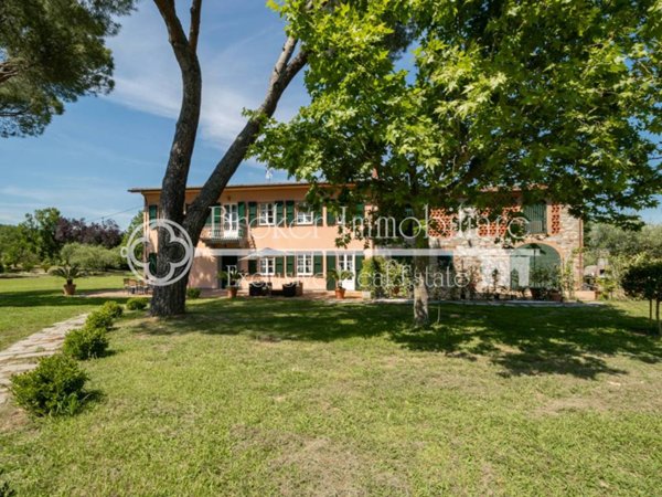 casa indipendente in vendita a Porcari