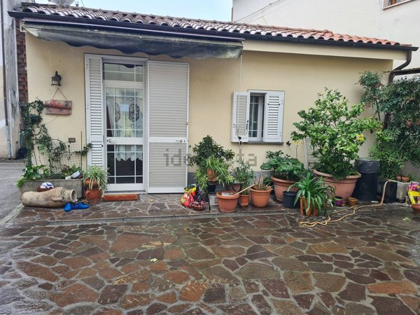 casa indipendente in vendita a Porcari