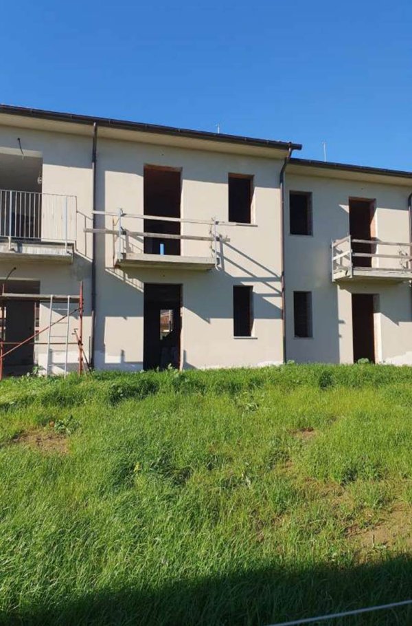 casa indipendente in vendita a Porcari in zona Rughi