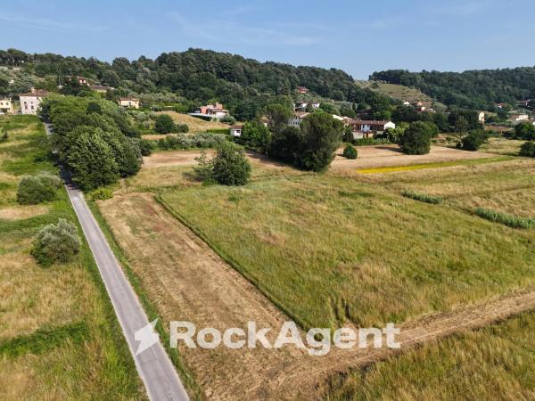 negozio in vendita a Porcari