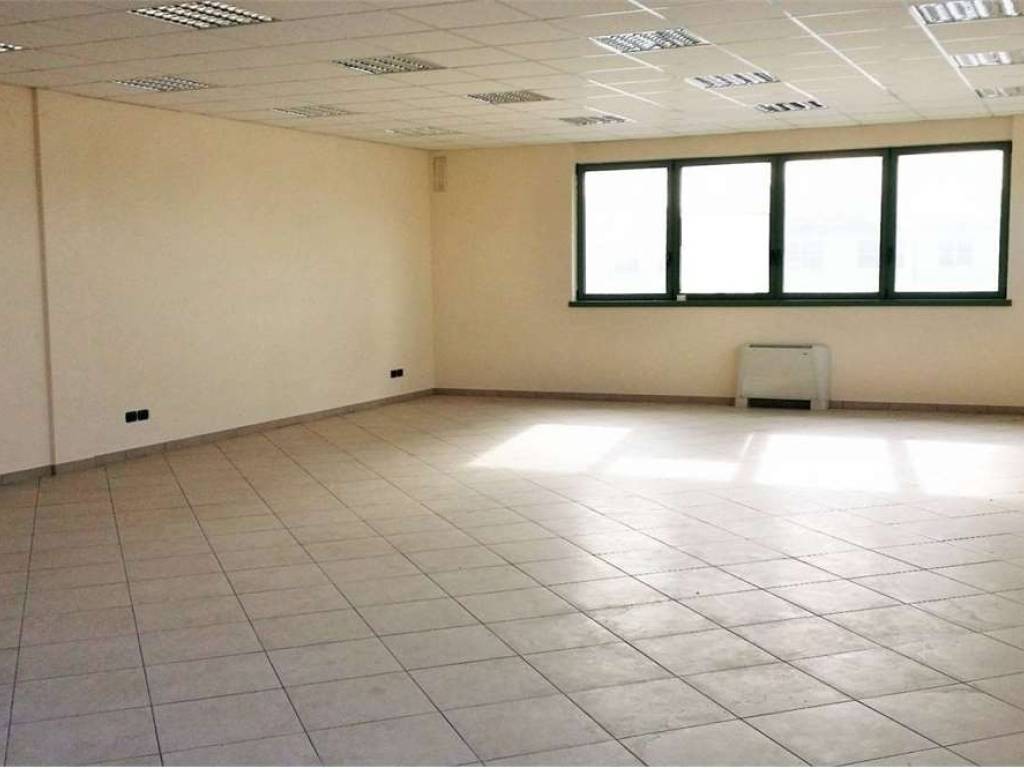 ufficio in vendita a Porcari