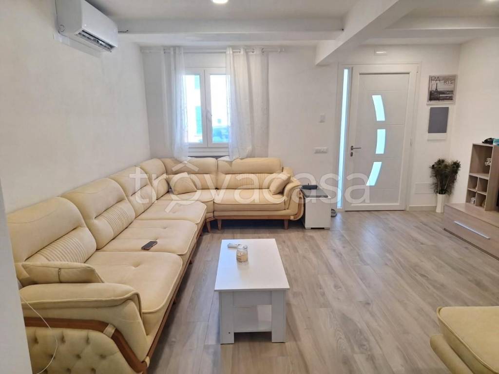 casa indipendente in vendita a Porcari