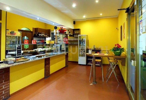 negozio in vendita a Porcari