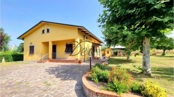 casa indipendente in vendita a Porcari