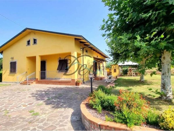 casa indipendente in vendita a Porcari