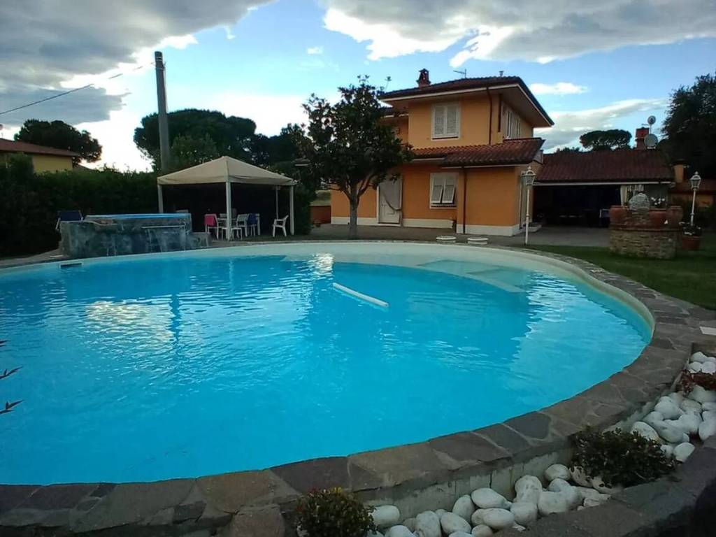 casa indipendente in vendita a Porcari