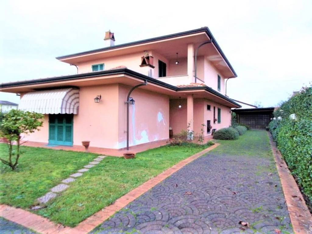 casa indipendente in vendita a Porcari