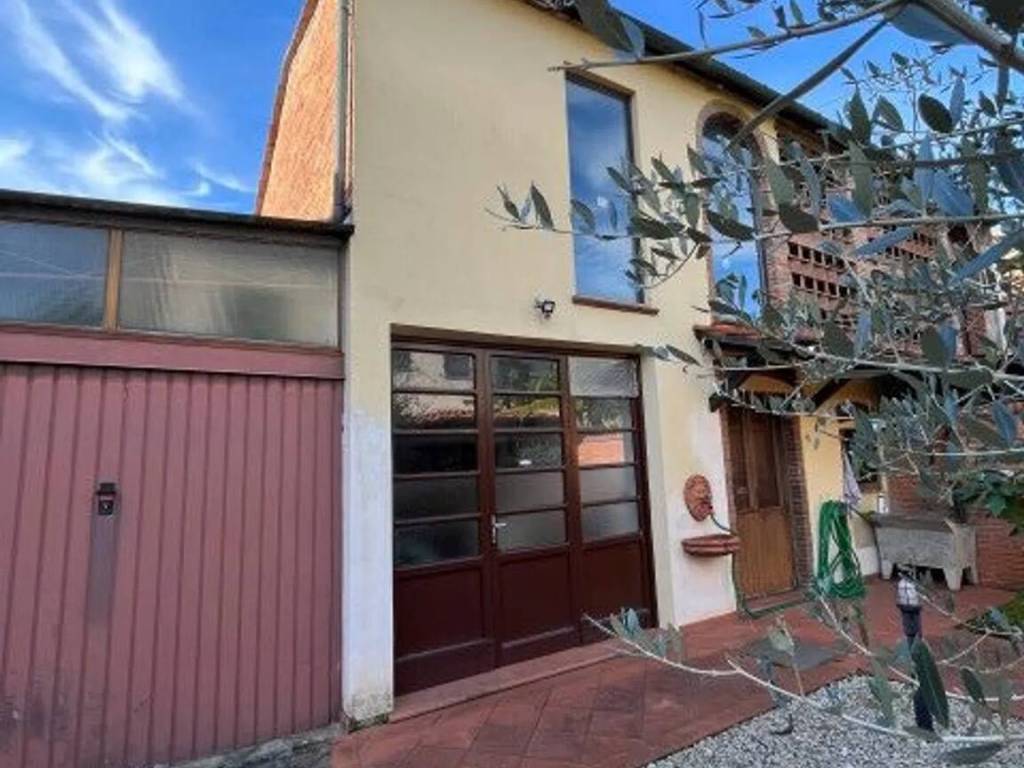 casa indipendente in vendita a Porcari