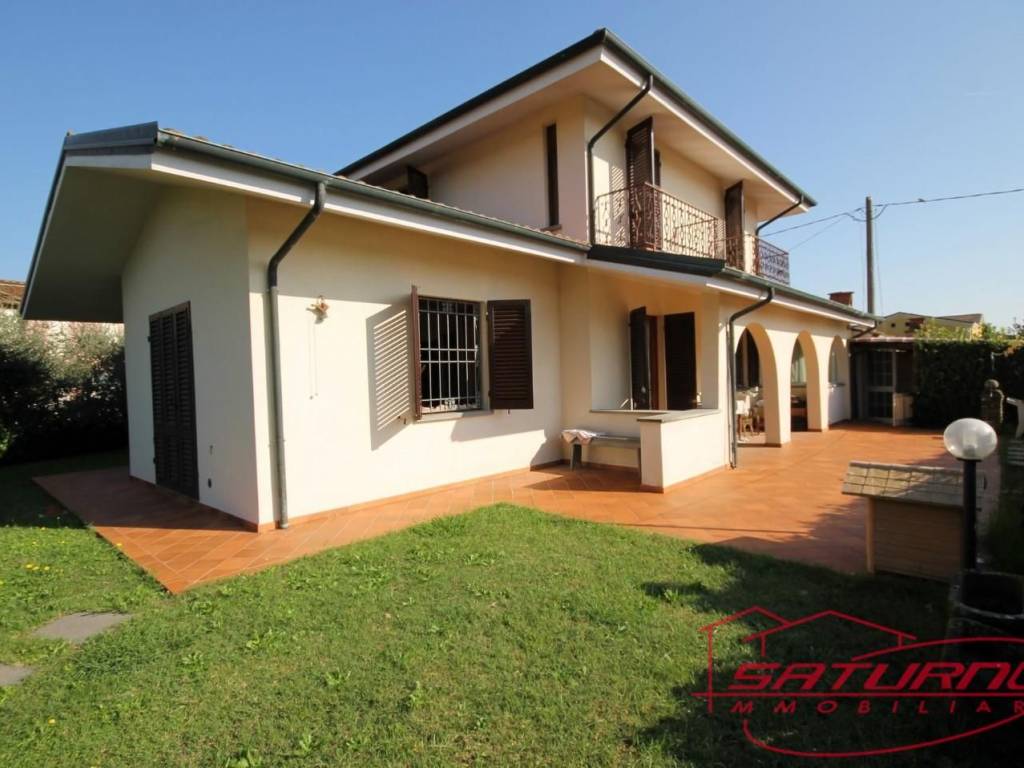 casa indipendente in vendita a Porcari