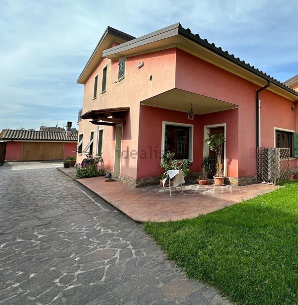 casa indipendente in vendita a Porcari