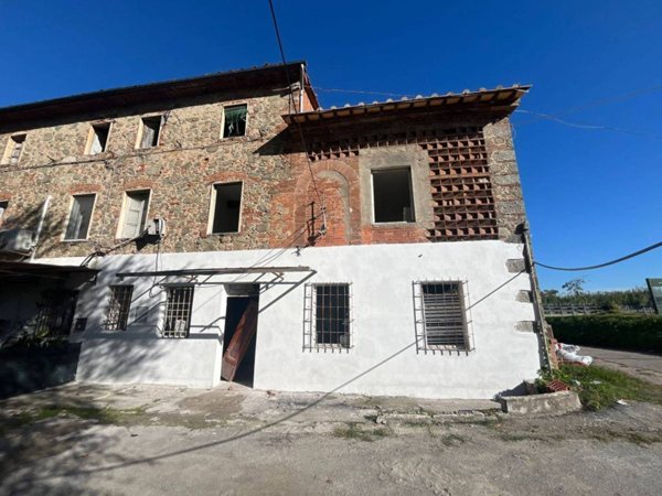 casa indipendente in vendita a Porcari