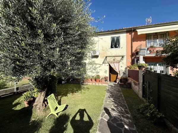 casa indipendente in vendita a Porcari