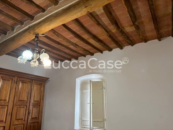 casa indipendente in vendita a Porcari in zona Padule