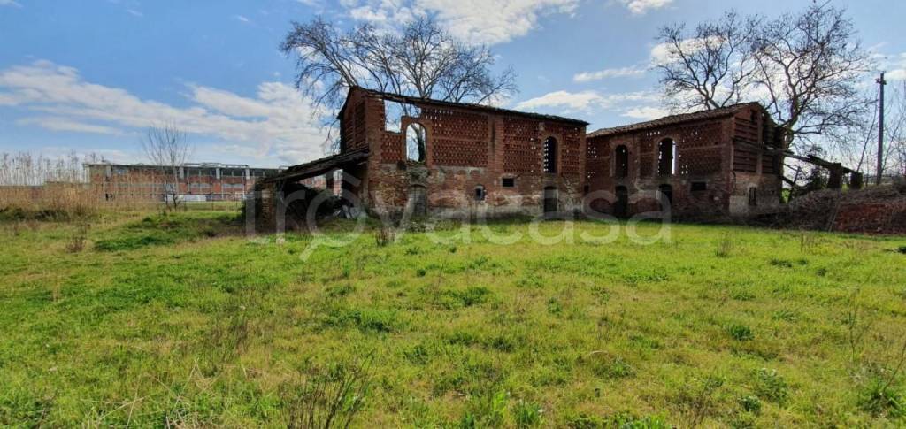 casa indipendente in vendita a Porcari in zona Padule