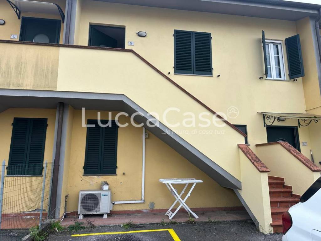 appartamento in vendita a Porcari in zona Padule