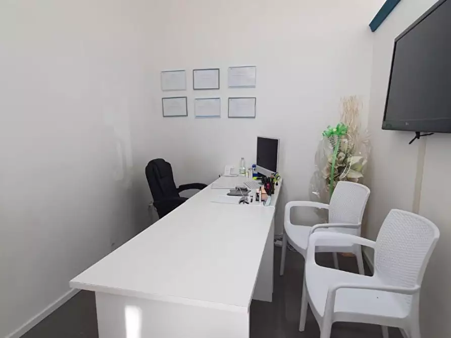 locale commerciale in vendita a Porcari