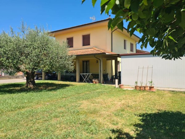 casa indipendente in vendita a Porcari