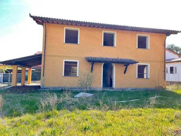 casa indipendente in vendita a Porcari