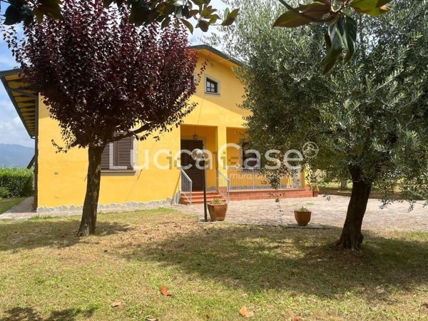 casa indipendente in vendita a Porcari