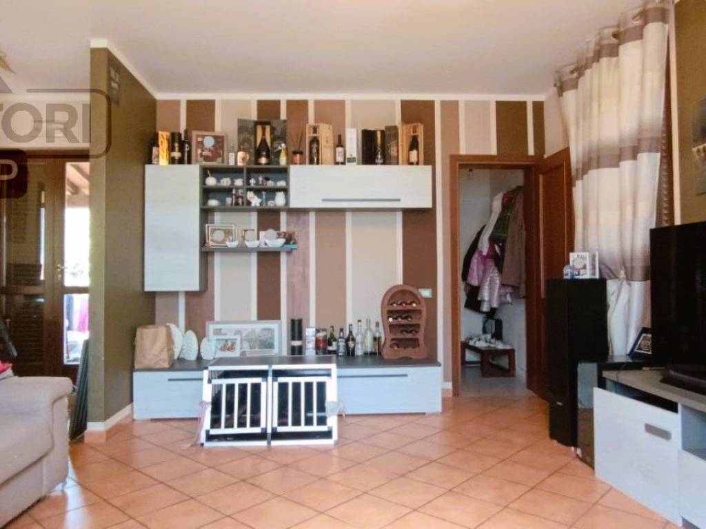 casa indipendente in vendita a Porcari in zona Rughi