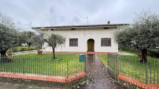 casa indipendente in vendita a Porcari