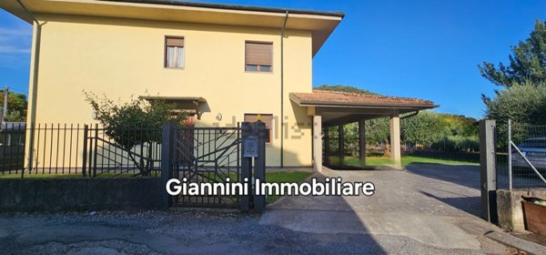 casa indipendente in vendita a Porcari