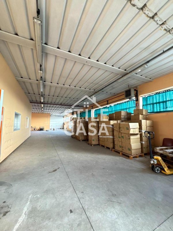 capannone in vendita a Porcari