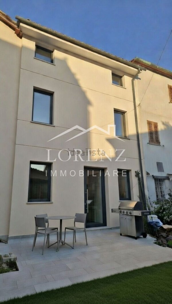 quadrivano in vendita a Porcari in zona Padule