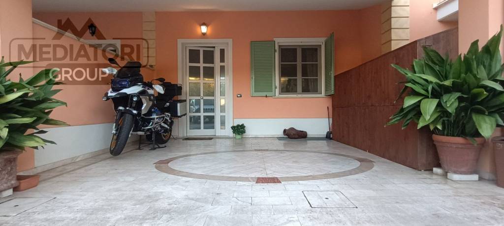 casa indipendente in vendita a Porcari