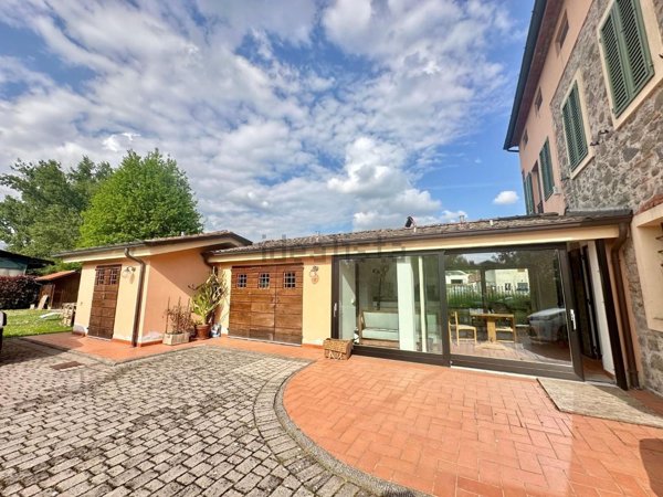 casa indipendente in vendita a Porcari