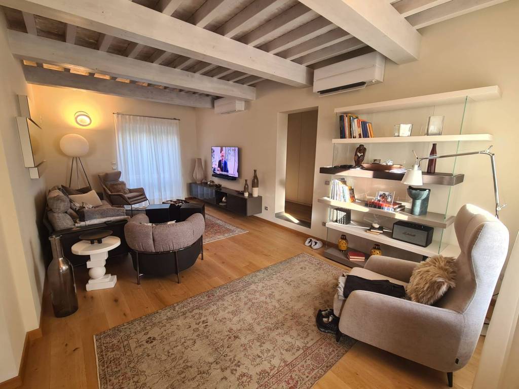 casa indipendente in vendita a Porcari