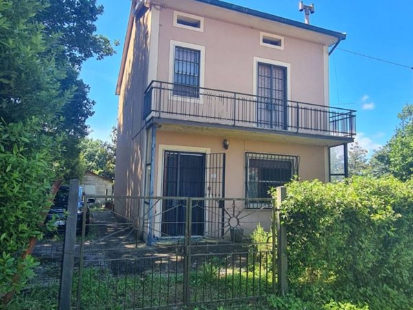 casa indipendente in vendita a Porcari