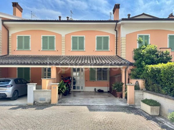 casa indipendente in vendita a Porcari in zona Rughi